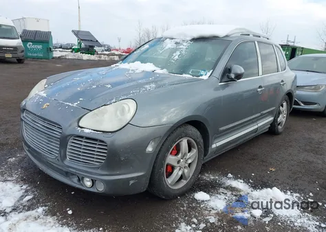 2004 Porsche Cayenne Turbo z USA, uszkodzony, nr VIN WP1AC29P84LA91478